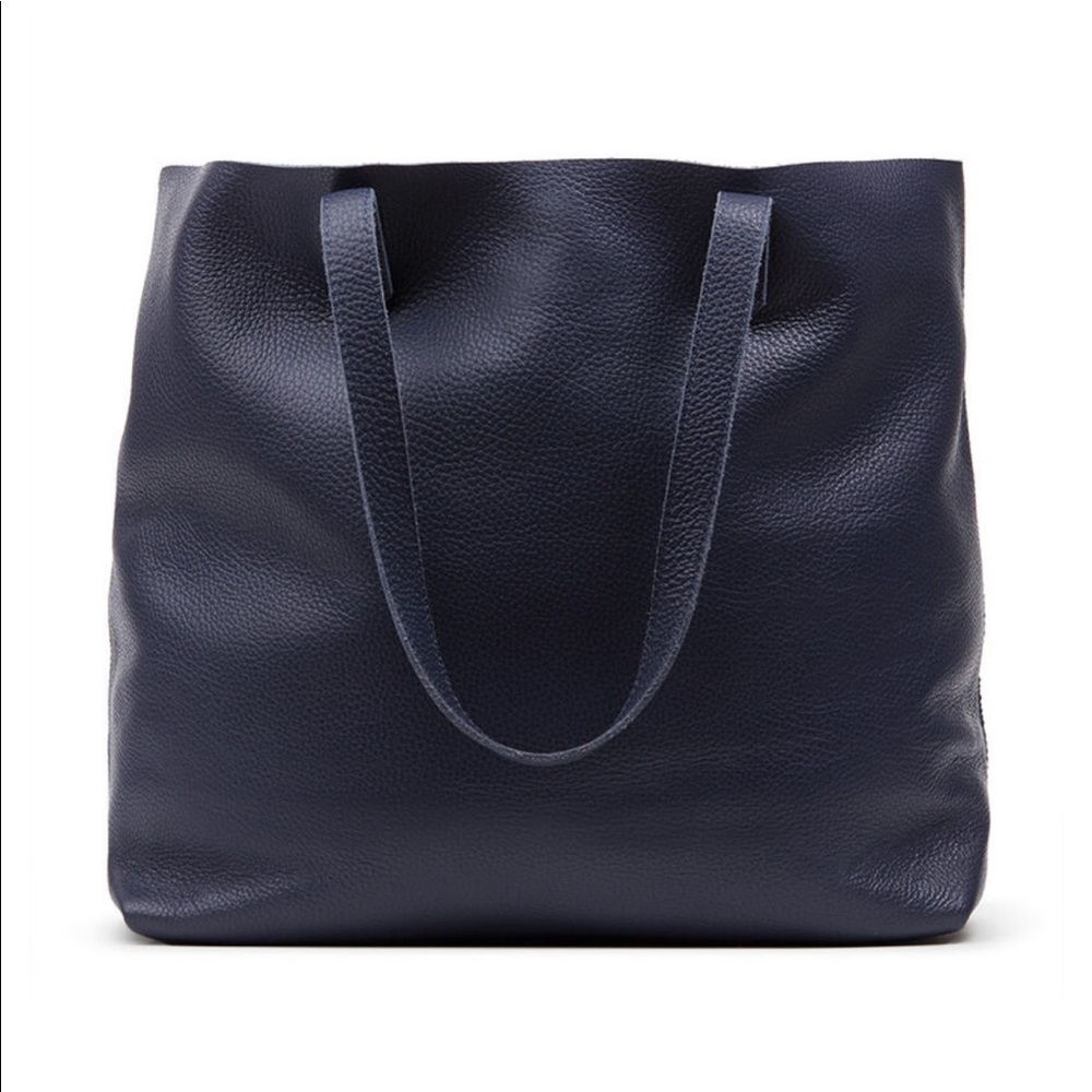 Cuyana Classic Leather Tote